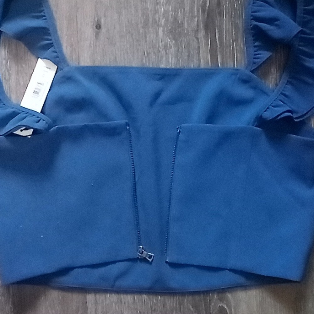 Alice + Olivia Royal Blue Ruffled Strap Crop Top - Picture 13 of 16